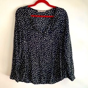 Old Navy Black and White Blouse